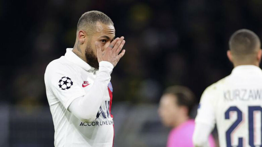 Neymar responde a falta de ritmo atirando as culpas para o PSG: «A decisão foi do clube e eu não gostei»