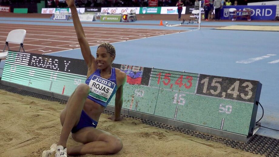Yulimar Rojas bate recorde mundial do triplo salto em pista coberta