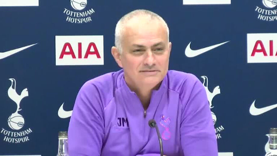 Baixas no plantel do Tottenham fazem Mourinho chorar... de tanto rir