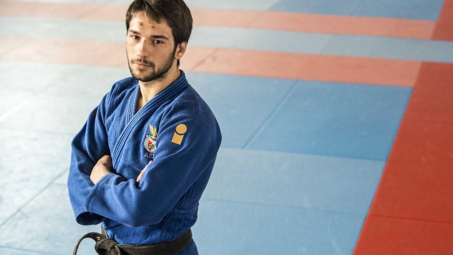 Nuno Saraiva e Jorge Fernandes eliminados no Grand Slam de Düsseldorf