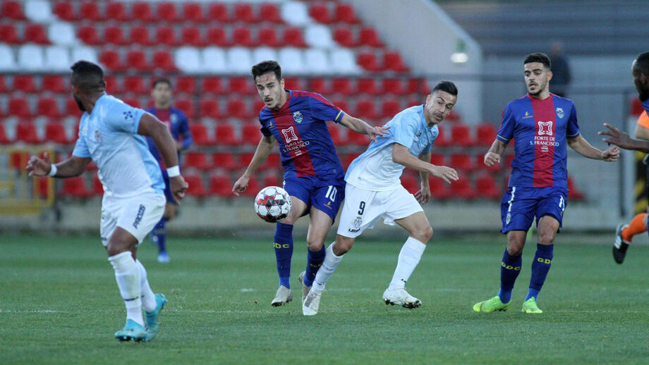 Chaves-Feirense, 1-2: quarto triunfo consecutivo para os fogaceiros