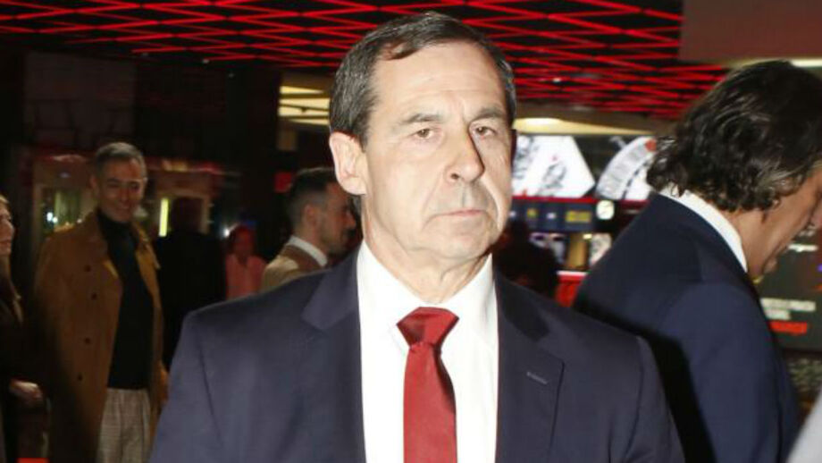 Gomes da Silva e os figurantes para a gala do Benfica: «Já tínhamos as figurinhas...»