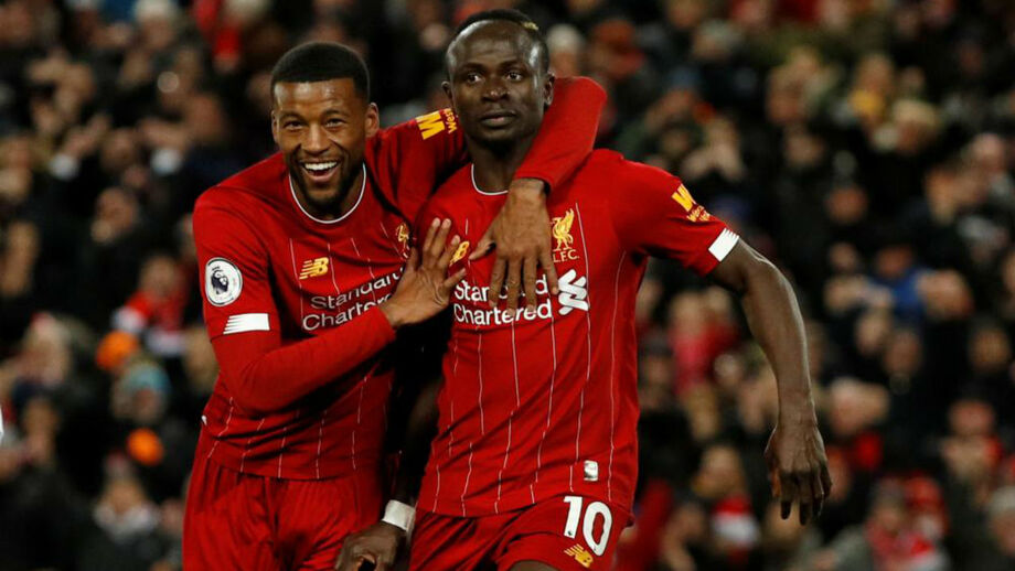 Liverpool bate West Ham em jogo emocionante e fica a quatro vitórias do título