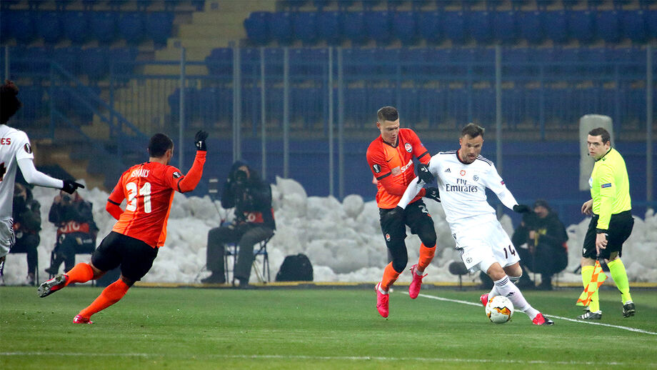 Benfica-Shakhtar Donetsk: águia obrigada a ganhar