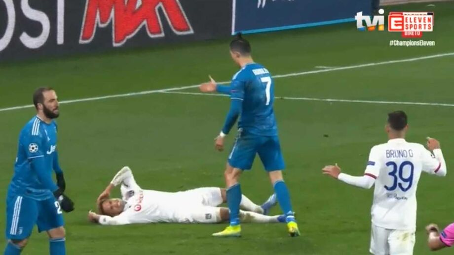 Cristiano Ronaldo 'picou-se' com ex-benfiquista e outros jogadores do Lyon pediram satisfações