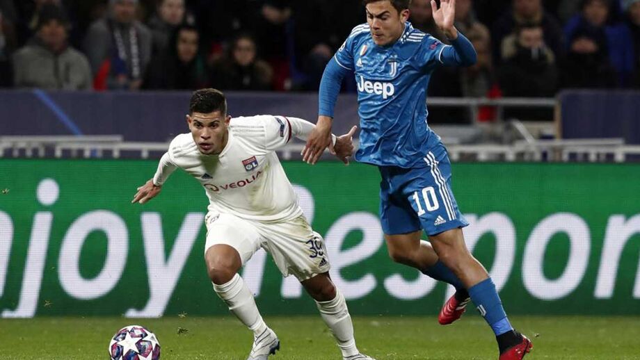 Antigo alvo do Benfica brilhou pelo Lyon e deixou franceses rendidos