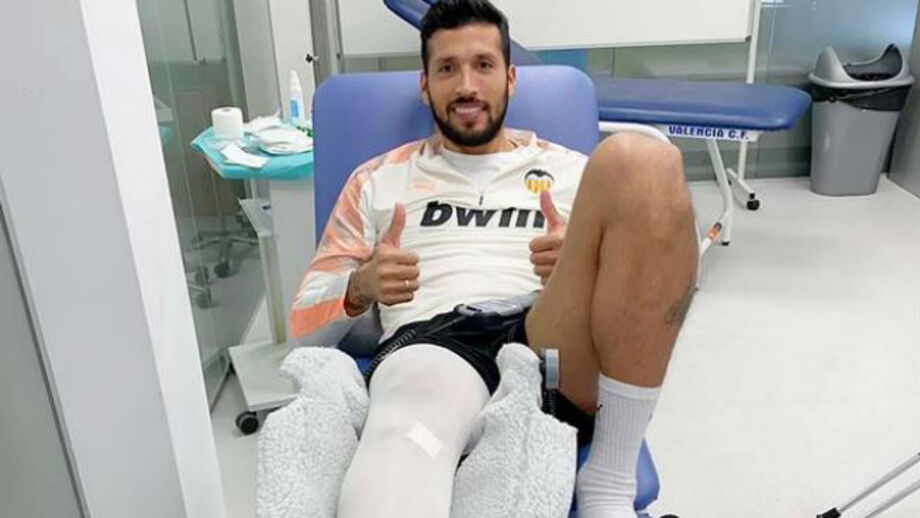 Garay assina baixa para Valencia contratar outro central