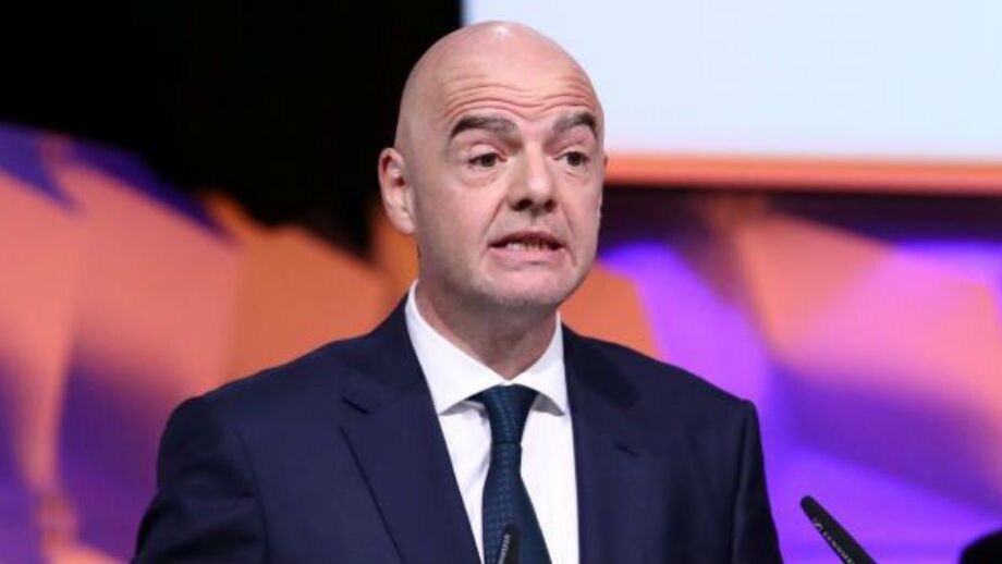 Coronavírus: Presidente da FIFA considera