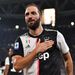 42. Gonzalo Higuaín (Juventus) - 8 golos e 8 assistências em 34 jogos realizados esta temporada são números muito baixos para um avançado e, por isso, Higuaín tem as portas da saída da Juventus entreabertas. Depois de dois empréstimos ao AC Milan e Chelsea, na última temporada, o internacional argentino poder estar muito perto de fazer as malas para deixar a formação bianconeri de forma definitiva. O seu contrato termina em junho de 2021.