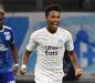 35. Boubacar Kamara (Marselha) - É um dos principais ativos do Marselha esta temporada. A equipa comandada por André Villas-Boas precisa de fazer entrar nas contas do clube uma quantia a rondar os 60 milhões de euros para cumprir o fair-play financeiro da UEFA e nada melhor que Kamara para ajudar nesse objetivo. Com apenas 20 anos, Kamara já mostrou ter a maturidade necessária para competir numa liga como a francesa que, não sendo a mais competitiva, exige muito das equipas que jogam, especialmente, contra o Paris Saint-Germain. Não deverá muito mais tempo na formação francesa.