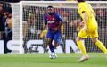 36. Samuel Umtiti (Barcelona) - A saída de Ernesto Valverde para dar lugar a Quique Setién no comando da equipa blaugrana possibilitou o defesa francês somar mais minutos de jogo, mas sem conquistar um lugar em definitivo na defesa do Barcelona. Piqué e Lenglet são a dupla defensiva da equipa e, apesar dos altos e baixos dos culé nesta temporada, o problema não parece estar aí. A imprensa espanhola é imperativa: Umtiti está na lista de transferências do Barcelona e, quiçá, poderá ser uma ajuda para fazer regressar o tão desejado Neymar ao emblema catalão.