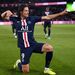 15. Edison Cavani (Paris Saint-Germain) - Esteve com um pé e meio fora do clube no último mercado de inverno. Atlético Madrid e até o campeonato chinês foi equacionado. O avançado uruguaio, de 33 anos, está em final de contrato - termina em junho deste ano - e uma proposta de renovação não parece estar nos planos quer do clube, quer do jogador. A saída a custo zero é o cenário mais provável, mas para onde?