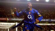 10.&ordm; Patrick Vieira - Arsenal - 35M&euro;