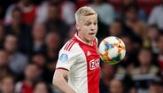 Van de Beek - médio do Ajax (possível contratação)