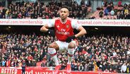 6. Pierre-Emerick Aubameyang (Arsenal) - Com contrato com o Arsenal até 2021, o goleador gabonês poderá provocar um autêntico leilão especialmente por estar tão perto do final do seu vínculo. Seguido por Barcelona, Chelsea e Manchester United, o ex-Borussia Dortmund está avaliado em 60 milhões de euros.
