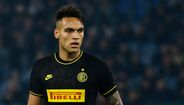 4. Lautaro Martinez (Inter Milan) - Figura ofensiva de uns milaneses que perderam algum gás nas últimas semanas de Serie A, o avançado argentino é a par de Lukaku um dos homens a realizar melhor temporada em Itália. Tem um valor de mercado de 80 milhões de euros e não conta com muitos clubes interessados, mas o facto de estar na lista do Barcelona torna-o num dos que promete agitar o verão.