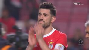 Pizzi inconsolável e em lágrimas após empate com o Moreirense