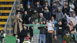 Equipa do Sporting saiu assobiada de Famalicão