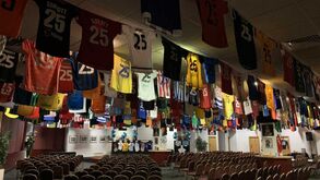 Mais de 800 camisolas e um adeus até sempre: o arrepiante tributo a um ex-futebolista amador