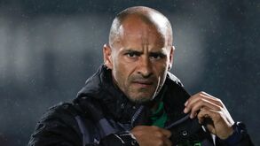 Sporting confirma saída de Silas à CMVM