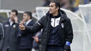 Sem mudanças ao 15.º jogo