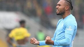 Kenji Gorré: «Para manter os pés assentes no chão falava com o meu pai»