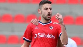 Fabinho aponta a recorde pessoal