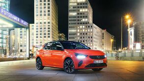 Opel Corsa em modo elétrico