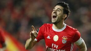 Ingleses colocam Pizzi na rota do Manchester United por causa de Bruno Fernandes