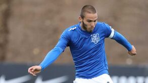 Dupla aguarda por estreia