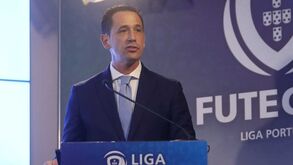 Futebol só volta se Governo deixar 