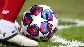 Primeiro os campeonatos, só depois a Champions: UEFA terá aceitado proposta dos clubes