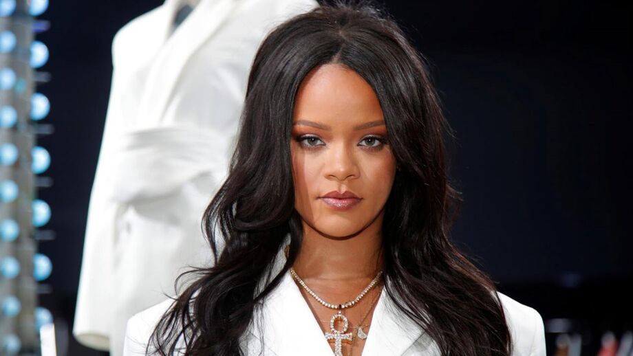 Rihanna doa cinco milhões de dólares para luta contra novo coronavírus