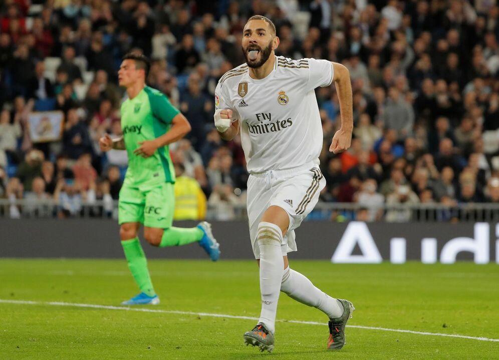Karim Benzema (substituído aos 61'; 2 golos) - Se com Ronaldo como colega marcava de forma regular, desde que CR7 partiu que se assumiu como grande referência ofensiva dos merengues. É certo que os números não se comparam (nem ficam lá perto...) dos que o português tinha, mas a verdade é que assinaram 30 golos numa época, como no ano passado, são certemente motivo de satisfação.