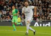 Karim Benzema (substituído aos 61'; 2 golos) - Se com Ronaldo como colega marcava de forma regular, desde que CR7 partiu que se assumiu como grande referência ofensiva dos merengues. É certo que os números não se comparam (nem ficam lá perto...) dos que o português tinha, mas a verdade é que assinaram 30 golos numa época, como no ano passado, são certemente motivo de satisfação.