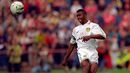 4. Lucas Radebe - Kaizer Chiefs para Leeds, 1994 (57m€)