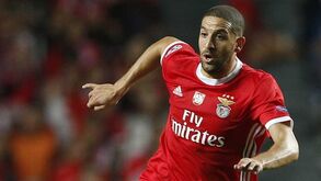 Taarabt eleito o mais talentoso por antigo colega: «É um fora de série»