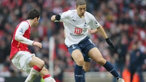 Crouch recorda Taarabt no Tottenham: «Tinha qualidade mas queria era fazer 'cuecas'» 