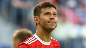 Smolov fura quarentena e viaja até à Rússia para se encontrar com neta de Boris Yeltsin