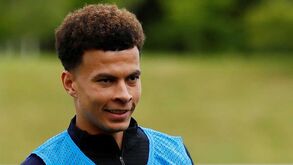 Os 'fura-quarentenas' da Premier League: das presenças em bares aos carros estragados