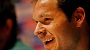 O concerto de Elton John e uma transferência que deu para o torto: Viduka revela noite memorável