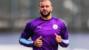 Festa com prostitutas vai sair cara a Walker: Manchester City implacável