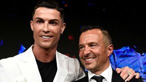 Ronaldo, Nuno Espírito Santo e Jorge Mendes juntam-se ao Vitória para doação ao Hospital de Guimarães