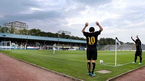 Competições jovens em suspenso