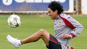 «Roubava as chuteiras ao Benzema, lavava-as e voltava a guardá-las»