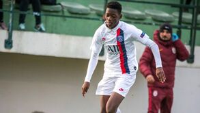 Mutombo reforça aposta no futuro  