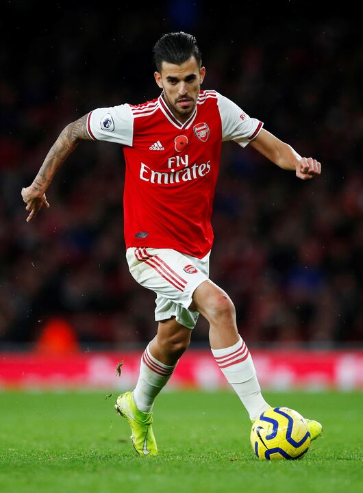 48. Dani Ceballos - Sem espaço no meio-campo do Real Madrid - que conta com nomes como Casemiro, Tony Kroos, Modric, Asensio, Valverde, entre outros -, Dani Ceballos acabou por sair por empréstimo para o Arsenal, onde agora é companheiro de equipa do português Cédric Soares. Tem contrato com os merengues até junho de 2023 e soma nove internacionalizações pela Espanha.