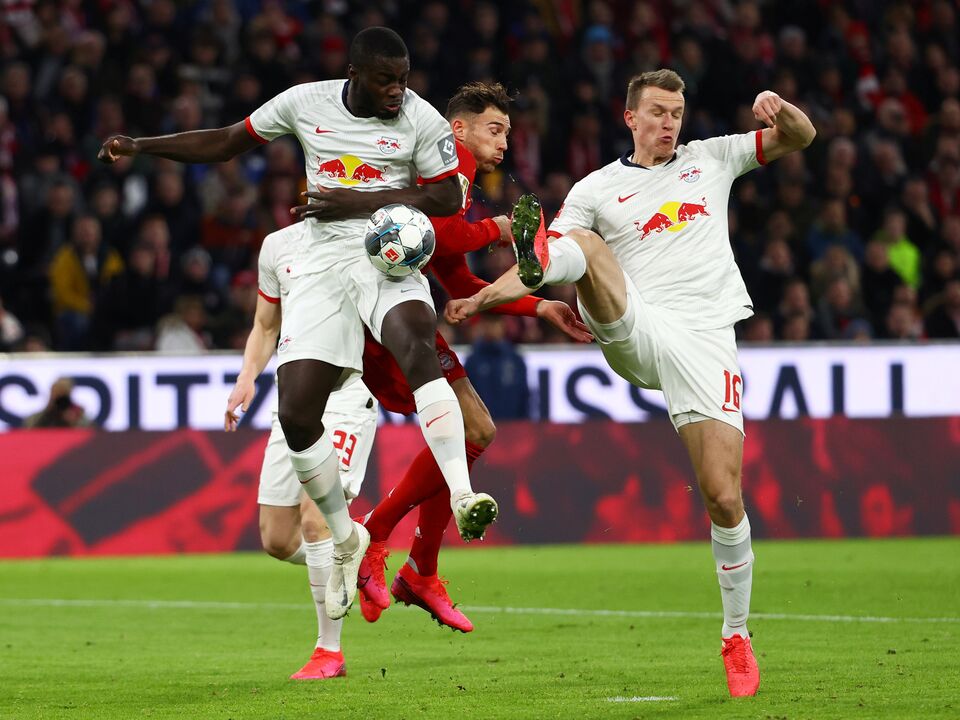 Lukas Klostermann e Dayot Upamecano (RB Leipzig): 31 golos sofridos em 28 jogos