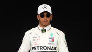 13. Lewis Hamilton - 54 milhões de dólares
