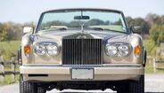 poucos meses depois, Don King ofereceu-lhe mais um Rolls-Royce Corniche, para substituir o Bentley que entretanto tinha comprado, depois de o “espetar” contra um carro estacionado. Com apenas 22 anos de idade, o tricampeão já tinha quatro modelos da marca de luxo na sua garagem.